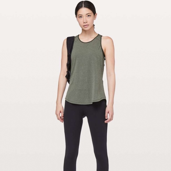 Lululemon Twist & Reach Tank - Picture 2 of 11